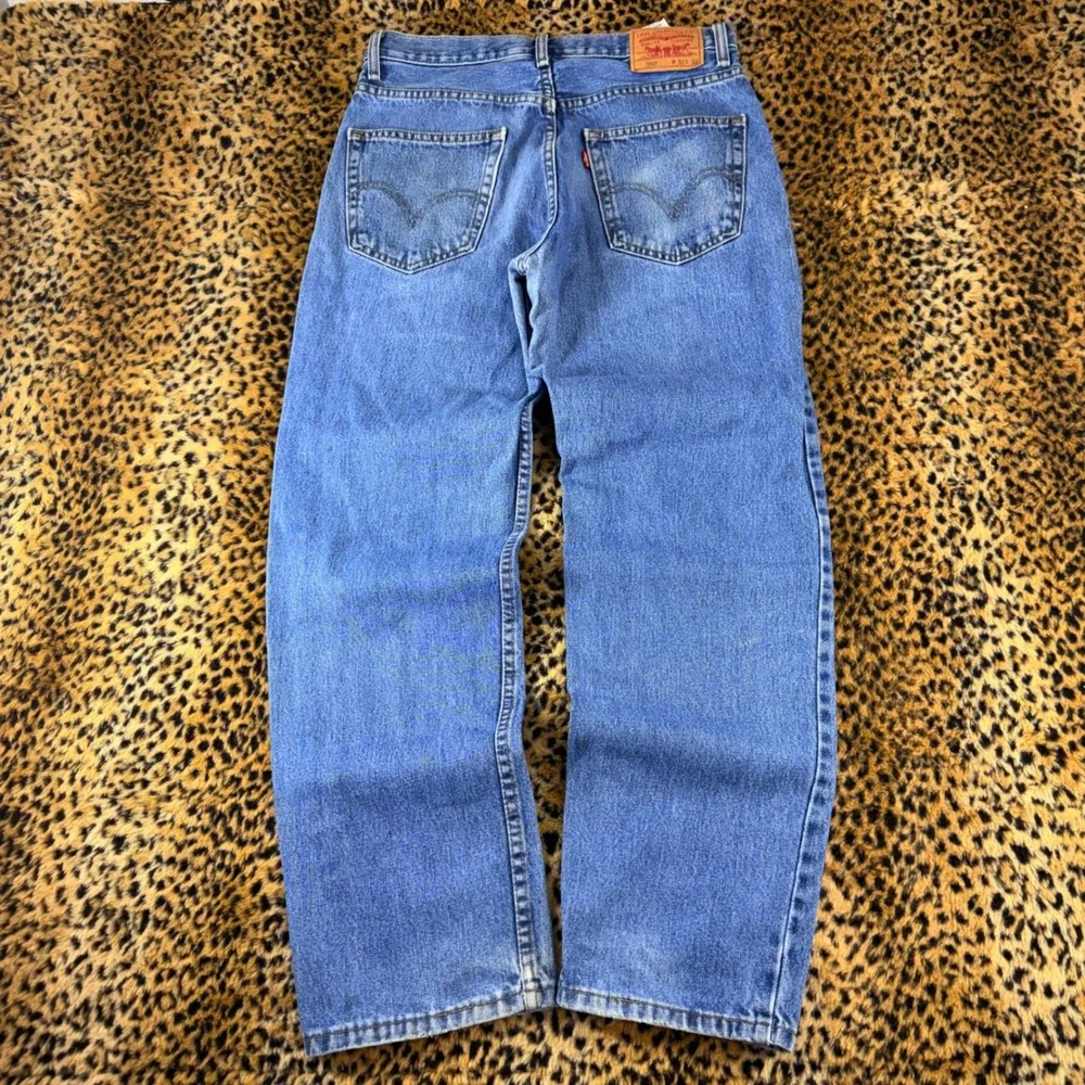 Levis 550 Relaxed Fit Jeans Mens 32x32 Medium Wash Blue Denim 2000s Tapered Leg